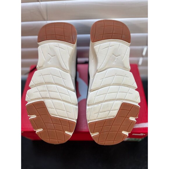 NEW!! Puma Women's Black Focus Lite Sneaker - Picture 7 of 7